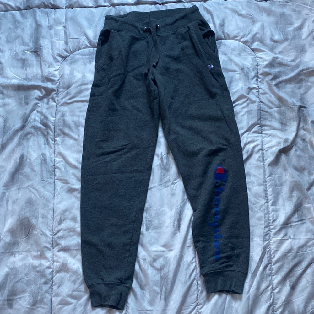 grey champion sweatpants size women’s small